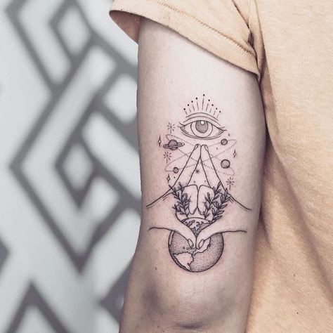 47 Gorgeous And Meaningful Spiritual Tattoo Ideas - Mindful Zen Third Eye Tattoos, Karma Tattoo, Hippie Tattoo, Yoga Tattoos, Inspiration Tattoos, Geniale Tattoos, Spiritual Tattoos, Sternum Tattoo, Tattoo Videos