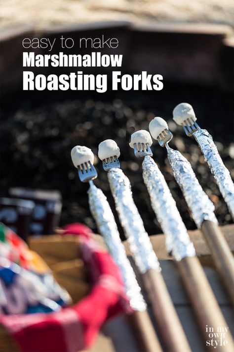 Family Picnic Foods, Smores Sticks, Marshmallow Smores, Marshmallow Roasting, Church Retreat, Marshmallow Sticks, Marshmallow Roasting Sticks, Backyard Fire Pit, How To Make Marshmallows