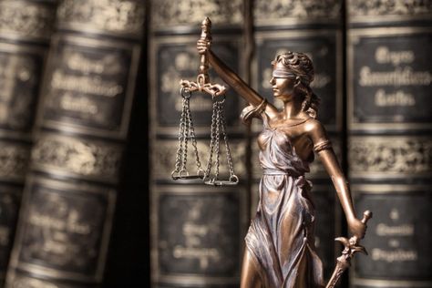 Crime and Literature: 10 Literary Classics with Criminal Elements - Criminal Element Justice Statue, Divorce Law, Scales Of Justice, Lady Justice, Wallpaper Dekstop, Attorney At Law, Law Office, Family Law, George Orwell