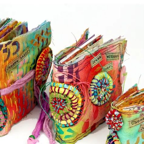 Fabric Books How To Make, Stitch Pots, Fabric Journal Covers, Textile Journal, Fabric Journal, Fabric Books, Fabric Book Covers, Textile Art Embroidery, Art Journal Cover