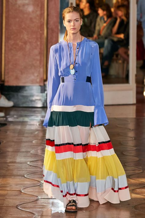 Catwalk Fashion, Runway Collection, Fashion Show Collection, Fashion 2020, Vogue Paris, 80s Fashion, Spring Collection, Primavera Estate, Dance Wear