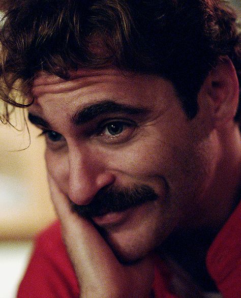 Joaquin Phoenix in Her - (Spike Jonze) Joaquin Phoenix Her, Ezra Koenig, Mary And Max, Karen O, Spike Jonze, Francois Truffaut, Her Movie, Moon Song, Isabelle Huppert