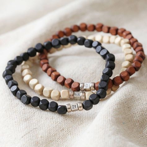 Beads Bracelet Design For Men, Mens Bracelet Diy, Cool Mens Bracelets, Wooden Bead Bracelet, Bracelet Man, Bracelets For Boyfriend, Lisa Angel, Wood Colour, Boys Jewelry