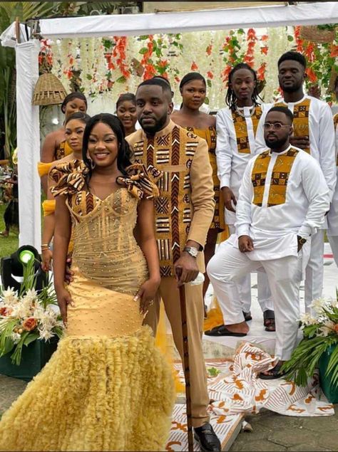 Nigerian Traditional Dresses, African Bridal Dress, African Traditional Wedding Dress, African Wedding Attire, African Traditional Wedding, Traditional Wedding Decor, African Inspired Clothing, African Models, African Fashion Traditional