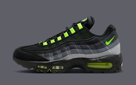 Nike Air Max 95 "Black Neon" now available online Nike Air Max 95 Black, Air Max 95 Black, New Sneaker Releases, Neon Sneakers, Neon Fashion, Sneaker Release, Black Neon, Nike Air Max 95, Air Max 95