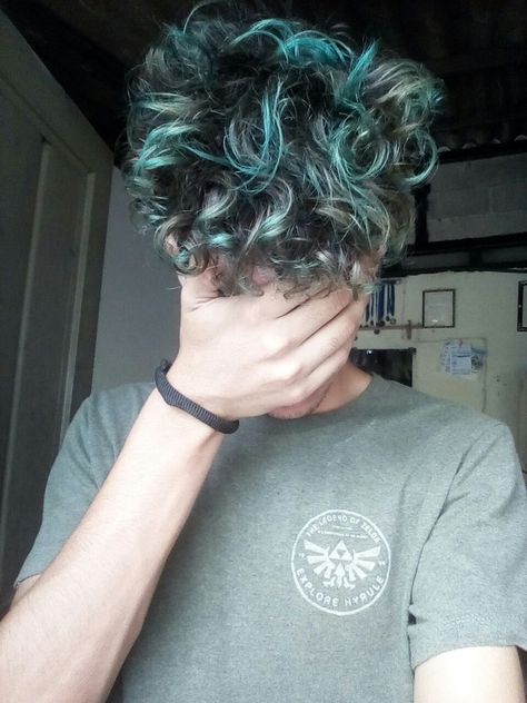 Haircut Middle Part, Green Hair Men, Hair Color Ideas For Men, Blue Hair Streaks, Short Green Hair, Boys Colored Hair, Blue Hair Highlights, Dark Green Hair, Green Hair Dye