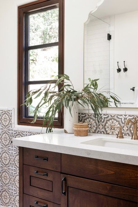 Santa Barbara — DMAR Interiors Santa Barbara Bathroom Design, Spanish Inspired Bathroom Ideas, Spanish Cottage Bathroom, Spanish Colonial Bathroom Ideas, Small Ranch Style Homes Interior Decor, Small Spanish Bathroom, Spanish Style Bedrooms, Mediterranean Powder Room, Spanish Bathroom Hacienda Style