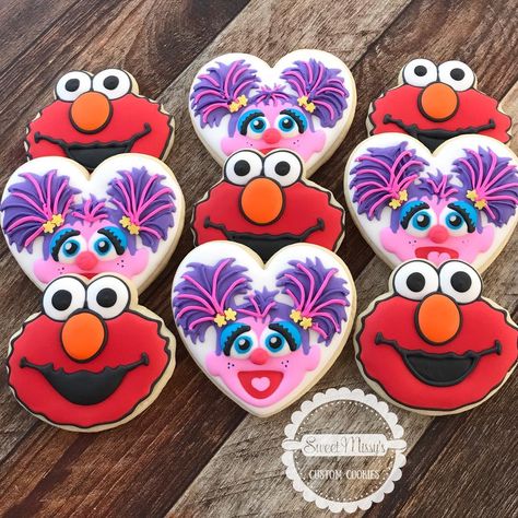 Sesame Street Birthday Cakes, Elmo Cookies, Sesame Street Cookies, Abby Cadabby, Elmo Party, 1st Birthday Party Decorations, Sesame Street Party, Elmo Birthday, Sesame Street Birthday