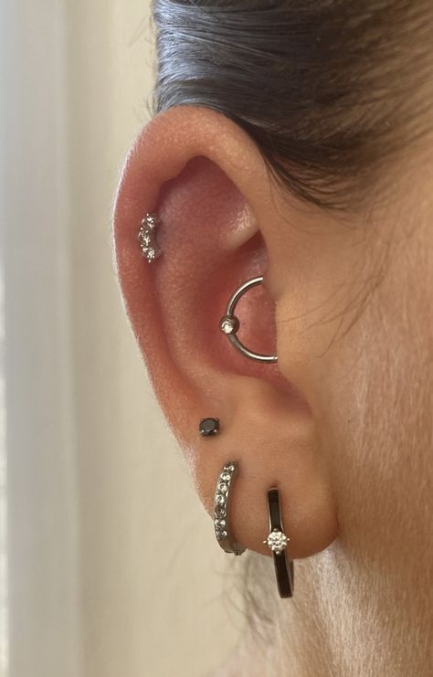 Helix Piercing Placement, Daith Piercing Silver, Daith Piercing Aesthetic, Silver Helix Piercing, Daith Piercing Jewelry Silver, Helix And Daith Piercing, Daith Piercing Ideas, Ear Piercings Daith, Ear Piercing Combinations