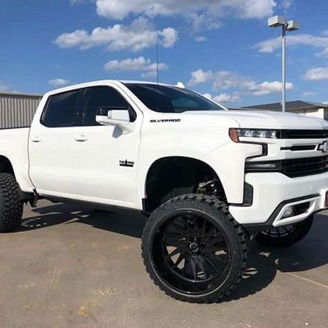 2019 Chevy Silverado Lifted, Luxury Trucks, Gmc Denali Truck, 2019 Chevy Silverado, White Trucks, Chevy Vehicles, 2019 Silverado, Chevy Trucks Silverado, Silverado Truck