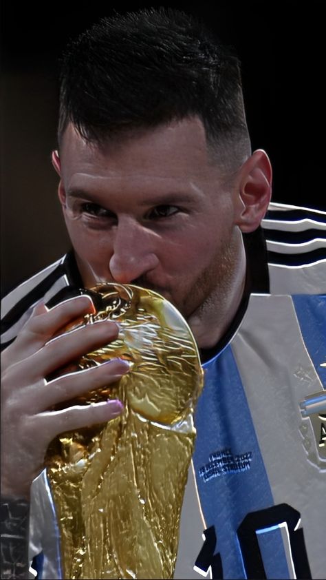 Messi Kissing Trophy, Messi Kissing World Cup, World Cup Trophy, World Cup, The World