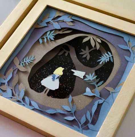 Paper Art Illustration, Paper Diorama, Dimensional Cards, Layered Paper Art, Handmade Presents, Crafting Gifts, Paper Art Sculpture, Cut Out Art, Idee Cricut