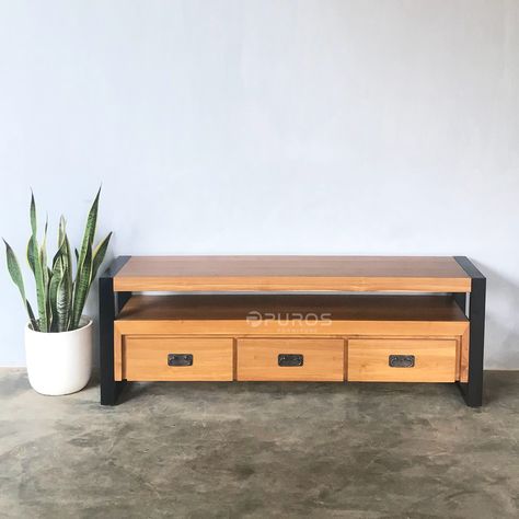 • Meja Tv Jati Induatrial Rp 3.350.000 - Material : Kayu Jati - Size : Panjang 150cm Lebar 40cm Tinggi 55cm - Finishing : Natural - Clear : Doff • Custom Order - Menerima desain furniture - Bisa request ukuran - Bisa pilih warna finishing • Shipping - Support Pengiriman Seluruh Indonesia - Support Pengiriman Luar Negeri Whatsapp +6282324720260 Instagram @ purosfurniture #mejatv #mejatvminimalis #bali #jogja #furniturebali #furniturejepara #mebeljepara #furnitureindonesia #woodworking #m... Meja Tv, Bali, Instagram