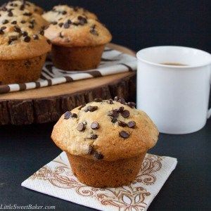 The BEST go-to recipe for homemade chocolate chip muffins. This is a moist bakery style muffin, loaded with chocolate chips and a sky-high crispy muffin top. Bakery Style Chocolate Chip Muffins, Moist Chocolate Chip Muffins, Homemade Chocolate Chip Muffins, Best Chocolate Chip Muffins, Chocolate Chip Muffins Easy, Chocolate Chip Muffin Recipe, Bakery Style Muffins, Homemade Chocolate Chips, Overnight Oat