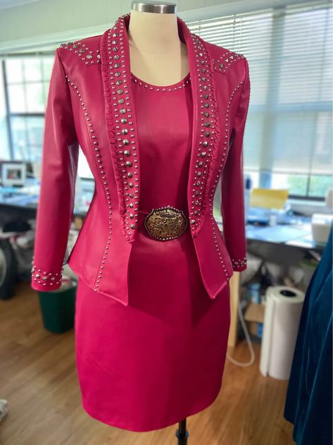 Rodeo Royalty Outfits, Rodeo Queen Horsemanship Outfit, Rodeo Queen Dresses, Rodeo Queen Interview Outfit, Rodeo Queen Outfits, Royalty Outfits, Rodeo Queen Clothes, Miss Rodeo America, Queen Clothes