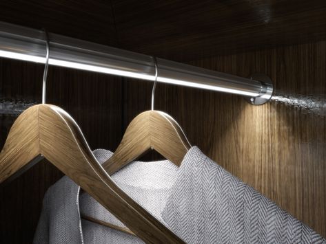 Lighted closet rod | walk in closet lighting ideas - profile "COSMO" | LUMINES Closet Hanging Rod, Clothes Cupboard, Free Standing Wardrobe, Wardrobe Rail, Led Aluminum Profile, Cupboard Lights, Closet Bar, Closet Hangers, Wardrobe Lighting