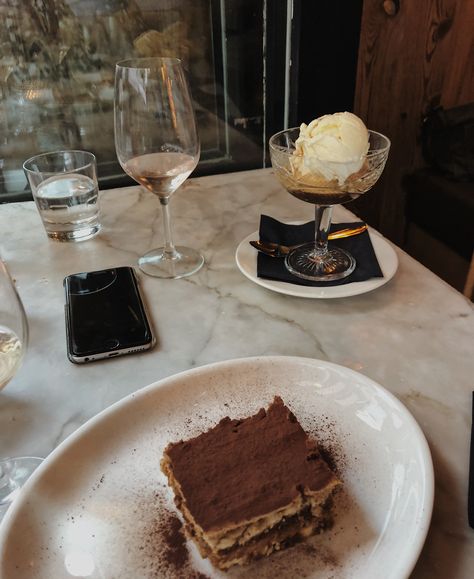 Tiramisu Aesthetic, Aesthetic Restaurant, Sweet Like Candy, Eat Dessert First, Espresso Martini, Wine And Dine, Eat Dessert, Aesthetic Food, Kitchen Design