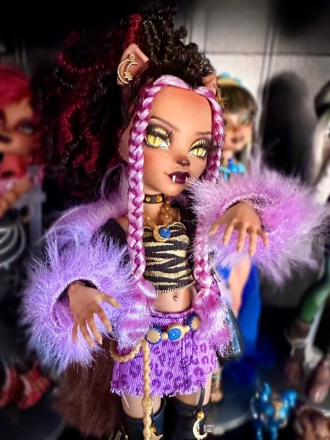 G3 Clawdeen, Monster High Pictures, Clawdeen Wolf, Custom Monster High Dolls, Monster High Custom, Monster High Art, Monster High Characters, Angel Aesthetic, Doll Painting