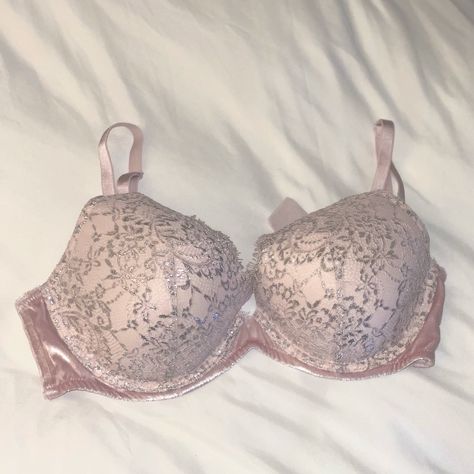 Nwot Vs Bra Pink Bras, Bra Collection, Vs Pink Bras, Vs Bras, Pretty Lingerie, Pink Bra, Push Up Bra, Vs Pink, Victoria's Secret Pink