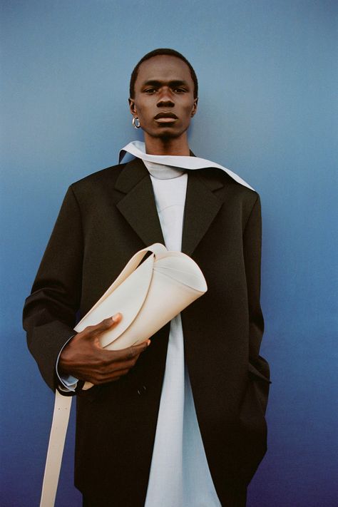 Malick Bodian, Black Male Models, Pre Fall 2023, Pre Fall Collection, Traditional Attire, Tailored Shirts, Cut Shirts, Jil Sander, Pre Fall