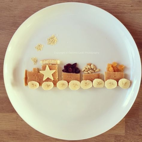 Decorações Com Comidas, Food Art For Kids, Kids Treat, Easy Food Art, Fun Snacks For Kids, Toddler Snacks, Fun Kids Food, Breakfast For Kids, Toddler Meals