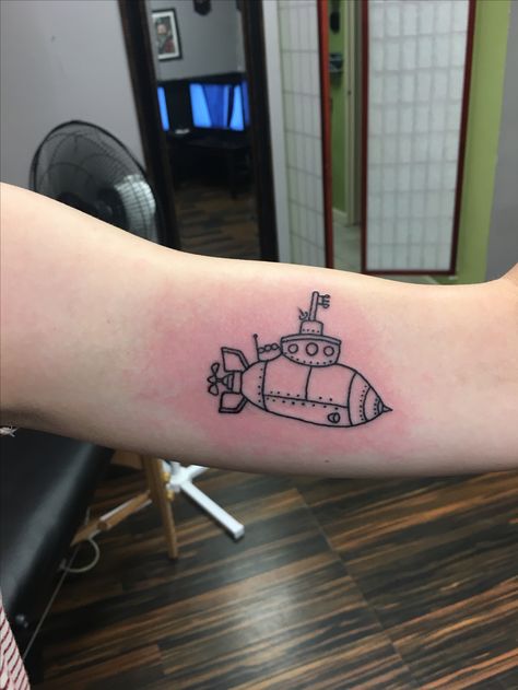 My new submarine tattoo / The Black Keys / Little Black Submarine Black Keys Tattoo, The Black Keys Tattoo, Crossed Keys Tattoo, Piano Keys Tattoo, Disney Key Tattoo, Steampunk Key Tattoo, Submarine Tattoo, Small Key Tattoos, Vintage Key Tattoos