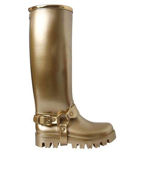 100% Authentic Dolce & Gabbana. Metallic Gold Rubber PVC Rain Boots Shoes. Chunky sole for a stylish and water. resistant finish. Knee. high boots. Made in Italy with high craftsmanship. Logo details. 90% PVC 6% PU and 4% Polyester material. Comfortable fit. Size on Tag: EU39/US8.5. Size Country Unit: EU Shoes Chunky, Boots Shoes, Metallic Gold, Knee High Boots, High Boots, Rain Boots, Polyester Material, Knee High, Gold Metal