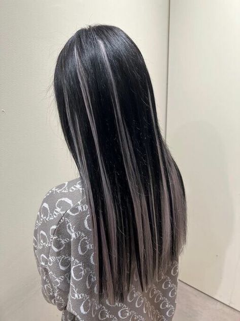 Black Hair White Highlight, Black Hair Silver Highlights, Extension Highlights, Hair Extensions Highlights, Silver Hair Extensions, White Hair Color, Hair Color Underneath, Peekaboo Hair, Hair Color Streaks