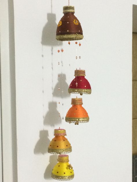 Wall hanging using plastic bottles for #homedecorideas #giftingideas #recycledcraft Small Plastic Bottles, Plastic Bottle Art, Diy Diwali Decorations, Diwali Diy, D Craft, Recycled Bottles, Apa Aja, Diwali Decorations, Mini Canvas Art