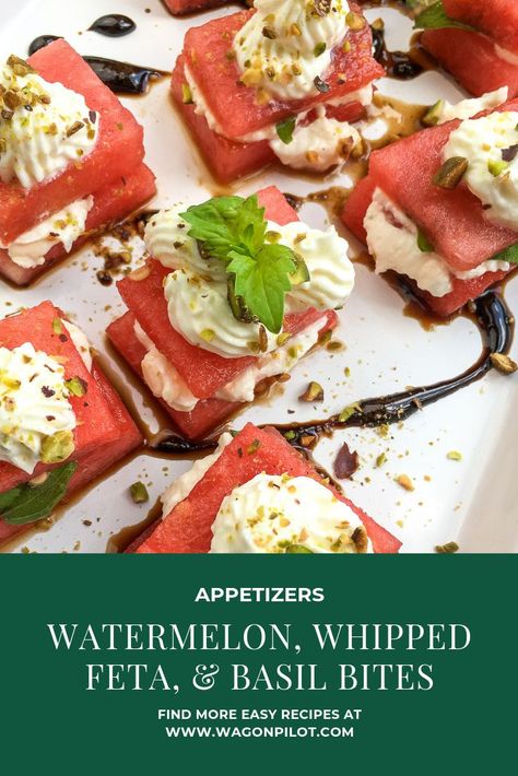 Delish Appetizers, Basil Martini, Feta Bites, Canapes Recipes, Entertaining Food, Bite Size Food, Healthy Appetizer Recipes, Watermelon And Feta, Easy Appetizers