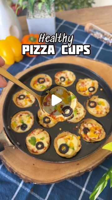 Paniyaram Recipes, Indian Vegetarian Dishes, Pizza Cups, Pizza Sauce Homemade, Moong Dal, Indian Cooking Recipes, Tasty Recipes Videos, Quick Recipes Snacks, Healthy Pizza