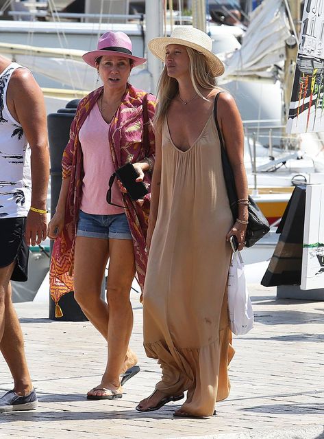 Tracey Anderson, Sadie Frost, Moss Fashion, Kate Moss Style, Female Boxers, Lady Mary, House Bedroom, The French Riviera, Balenciaga Bag