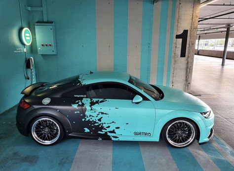 Car Wrap Ideas, Bmw Car Wrap Ideas, Cool Car Wraps, Auto Vinyl Wrap, Blue Car Wrap Design, Black And Purple Car Wrap, Clio Sport, Vehicle Wrap Design, A5 Coupe