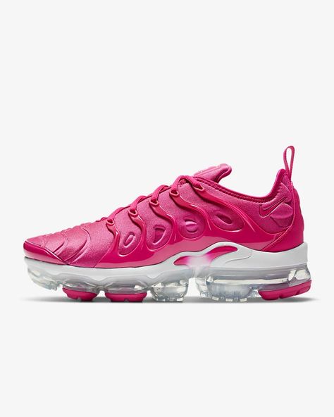 Nike Air VaporMax Plus Women's Shoe. Nike.com Pink Vapormax Nike, Nike Vapormax Shoes, Sneakers Nike Jordan, Vapormax Nike, Nike Air Vapormax 2019, Vapormax 2019, Air Vapormax Plus, Nike Air Vapormax Plus, Nike Vapormax