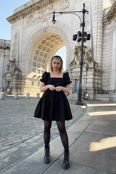 Black Puff Sleeve Dress Outfit, Fall Mini Dress Outfit, Short Puffy Dresses, Black Puff Sleeve Dress, Flowy Dress Short, Black Dress With Sleeves, Black Dress Outfits, Black Short Dress, Fashion Attire