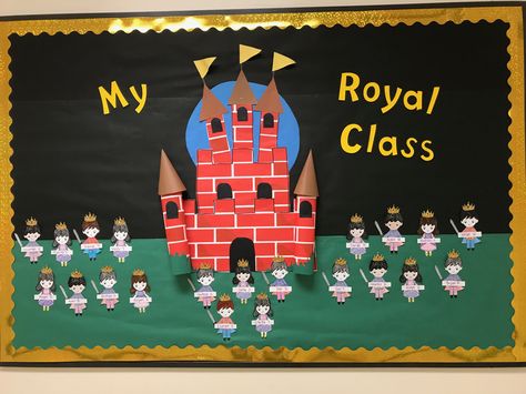 Royal Theme bulletin board Disney Castle Bulletin Board, Castle Bulletin Board Ideas, Fairytale Bulletin Board Ideas, Castle Theme Classroom, Castle Classroom, Fairy Tales Preschool, Board Themes, Teacher Appreciation Doors, Fairytale Theme