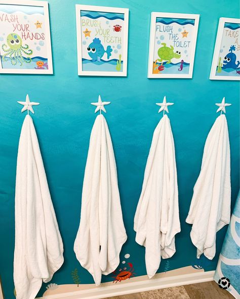 Ocean Theme Bathroom Ideas, Kids Beach Bathroom, Sea Theme Bathroom, Ocean Theme Bathroom, Sea Themed Bathroom, Kids Bathroom Themes, Under The Sea Bathroom, Sea Bathroom Decor, Ocean Bathroom Decor