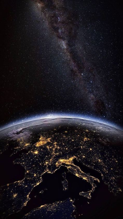 Download Free Android Wallpaper Earth Earth At Night, Free Android Wallpaper, Space Iphone Wallpaper, Amoled Wallpapers, Space Phone Wallpaper, Iphone Wallpaper Video, Wallpaper Earth, Planets Wallpaper, Wallpaper Ipad