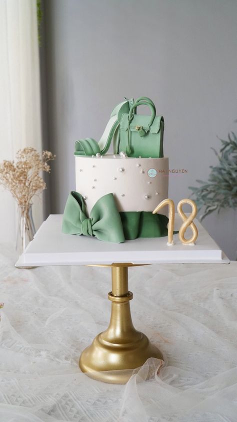 Ballet Cakes, Fashion Cake, Fondant Cake Designs, Elegant Birthday Cakes, 18th Birthday Cake, Birthday Cakes For Women, Cakes For Women, Pretty Birthday Cakes, Cake Designs Birthday