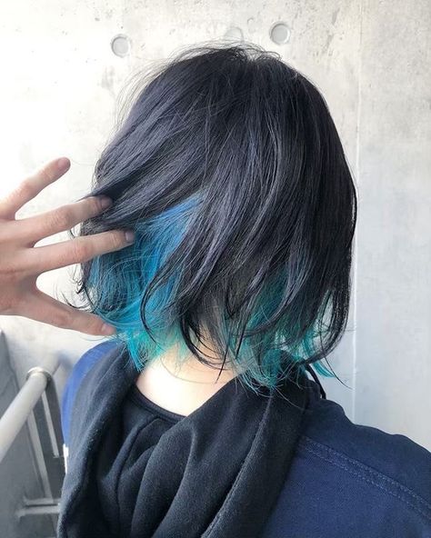 Blue And Black Hair, Hidden Hair Color, Vintage Makeup, Dye My Hair, Short Hair With Bangs, Hairstyles For Round Faces, Hair Inspo Color, Grunge Hair, Hairstyles For School