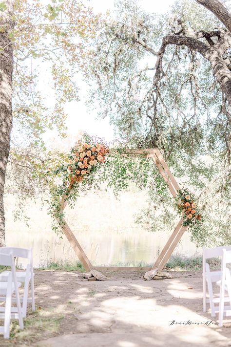 Wedding Flowers At Alter, Flower Arbour Wedding, Wedding Hexagon Arch, Wildflower Wedding Arch, Spring Wedding Color Palette, Wedding Arbors, Hexagon Wedding, Young Wedding, Wedding Floral Design