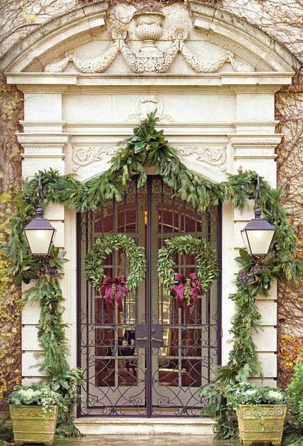 Christmas Entry, Wish You Merry Christmas, Christmas Front Doors, Enchanted Home, Have Inspiration, Christmas Porch, Beautiful Doors, Noel Christmas, Christmas Love