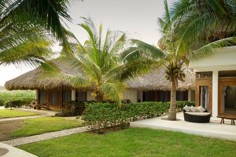 This Vacation Rental in Mexico Is Exactly What You Need for a Dream Vacation Village House Ideas, Hut House, Bali House, Bamboo House, Home Farm, Vacation Villas, Beach Bungalows, Vacation House, Beach House Design