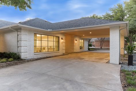 Porte Cochere Driveway, Driveway Circle, Portico Entry, Entry Patio, Car Porch Design, Groove Ceiling, Patio Stone, Covered Entry, Carport Patio