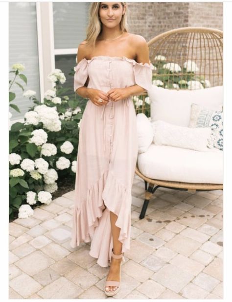 Family Picture Outfits, Family Photo Outfits, Picture Outfits, Blush Dresses, Photoshoot Outfits, Lace Maxi, Style Maxi Dress, Dress Picture, Lace Maxi Dress