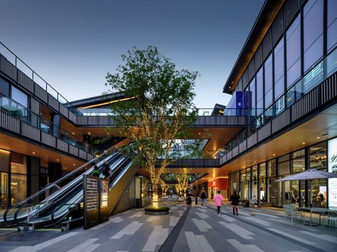 Vanke·Tianhui by Zinialand Design – mooool Rooftop Restaurant Design, Shopping Mall Design, Retail Facade, Commercial Design Exterior, Ferry Terminal, Commercial And Office Architecture, Urban Village, Street Mall, Strip Mall