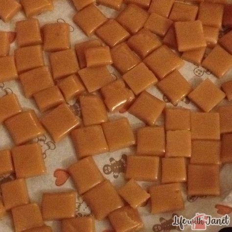 Six Minute Caramels Six Minute Caramel Recipe, 6 Min Caramels, Homemade Caramel Candy Recipes, Homemade Caramels Candy, 6 Minute Caramels, Melting Caramel Squares, Caramels Recipe Easy, 6 Minute Caramel Recipe, Easy Caramels