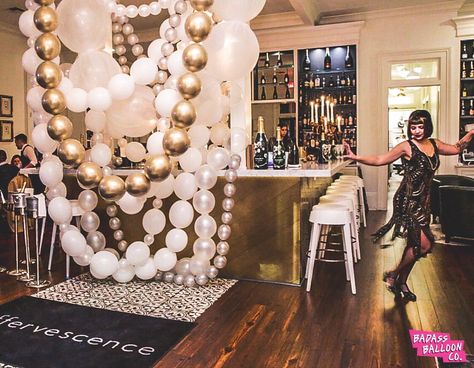 Cool Balloon Decorations, She Said Yes Balloon Garland, Art Deco Balloon Decor, Gatsby Balloon Garland, Champagne Wall Balloon Garland, Roaring 20s Balloon Arch, Roaring 20s Centerpieces Diy, Great Gatsby Balloon Arch, Bar Balloon Decoration