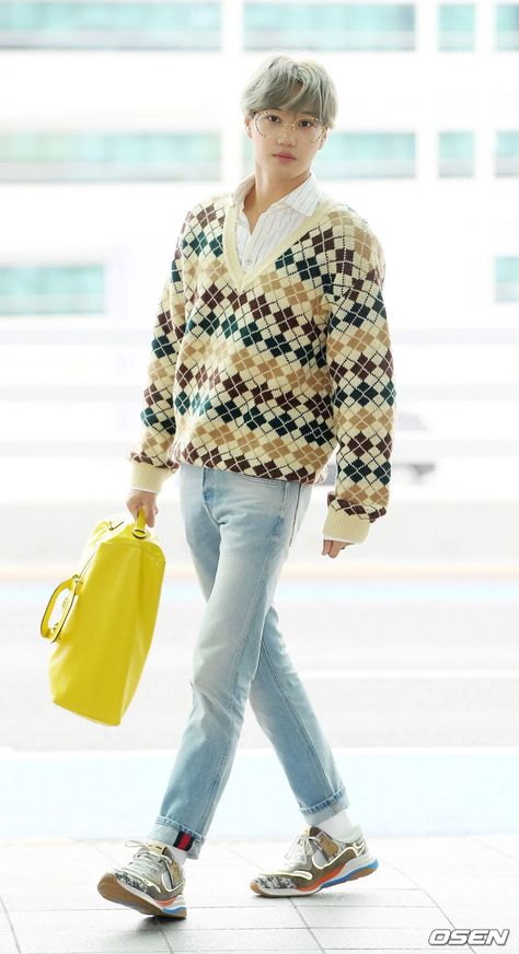 Kai Airport, Kai Outfits, Kai Fashion, Kpop Airport Fashion, Exo Fashion, Gucci Outfit, Kpop Fashion Men, Idols Fashion, Exo Airport