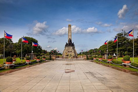 Luneta Park -- Right into the heart of the capital Manila Rizal Park Photography, Rizal Park Drawing, Luneta Park Manila, Rizal Park Manila, Luneta Park, Rizal Park, Taal Volcano, Manila Bay, Philippine History